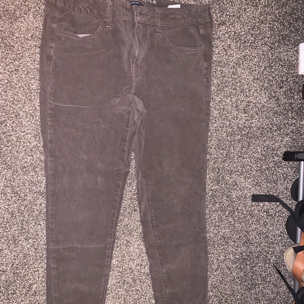 Beige American Eagle Jeans